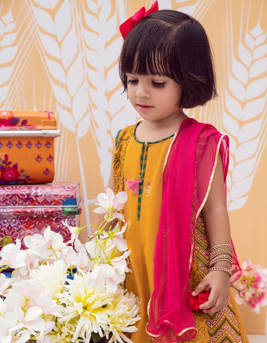 YELLOW LAWN INFANT 3PC STITCHED | JIK-S-JGIN-23-054