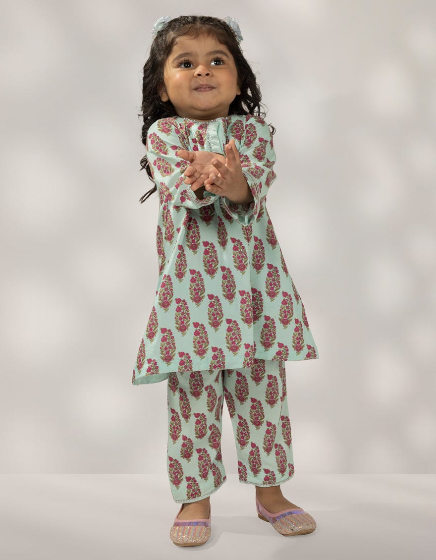 GREEN LINEN DIGITAL PRINTED 3PC STITCHED