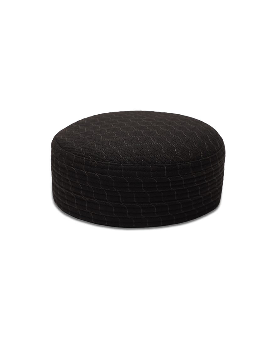 BLACK CAP