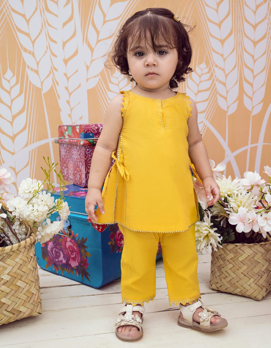 Yellow Dyed Khaddar Infant 2 Piece | Jgkl-W-Jk2-23-5643