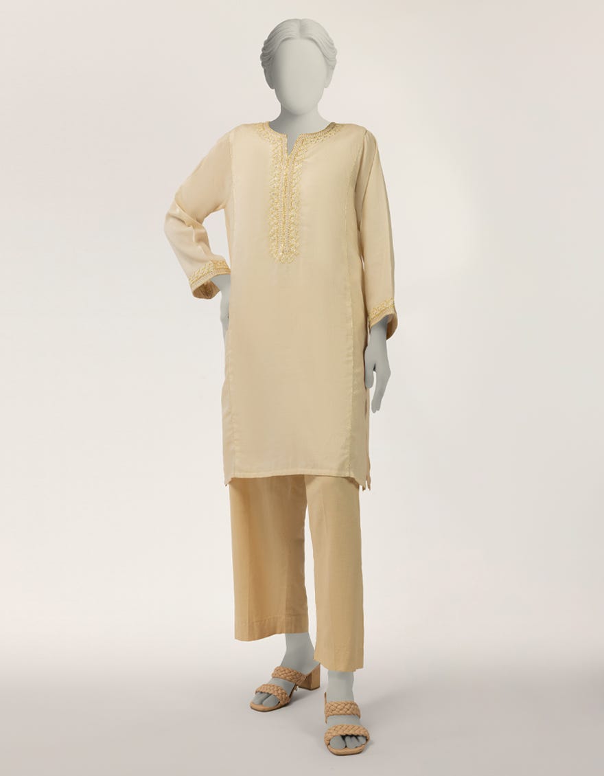 OFF WHITE DOBBY EMBROIDERED KURTA