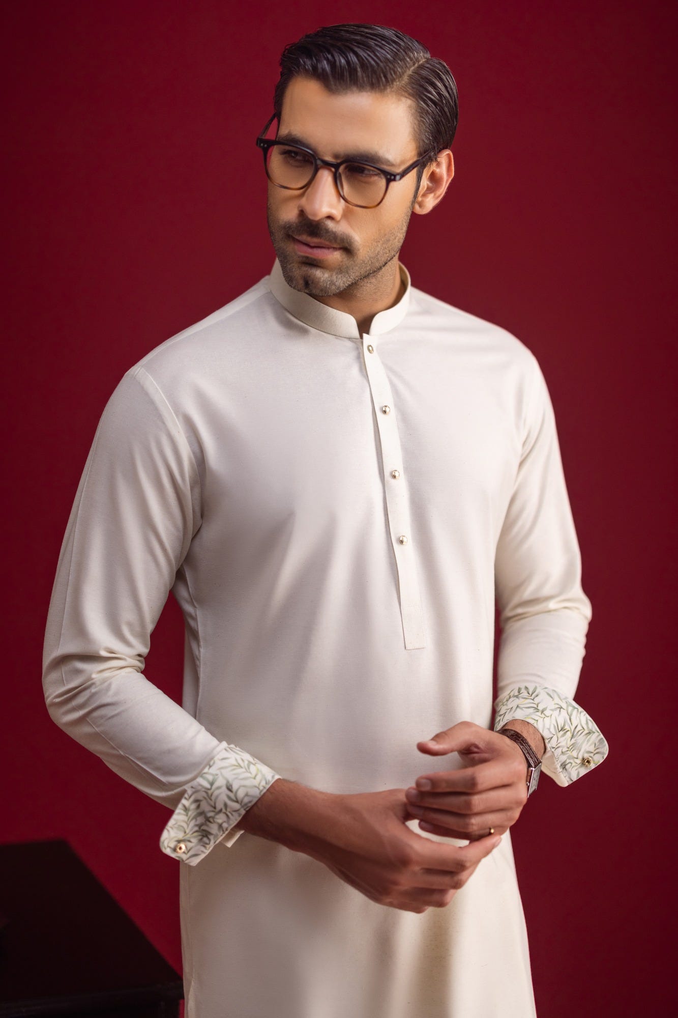 Moldova - Off White Cvc Kameez Shalwar