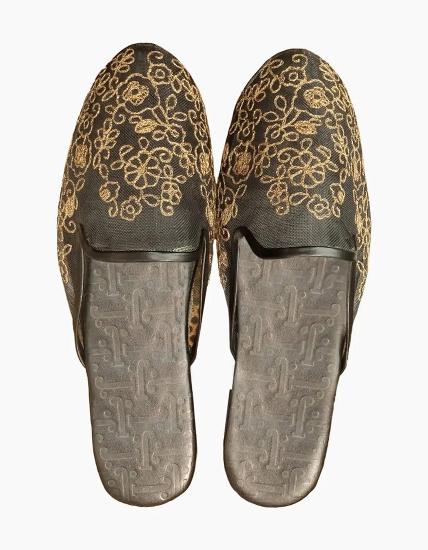 BLACK SEMI FORMAL KHUSSA
