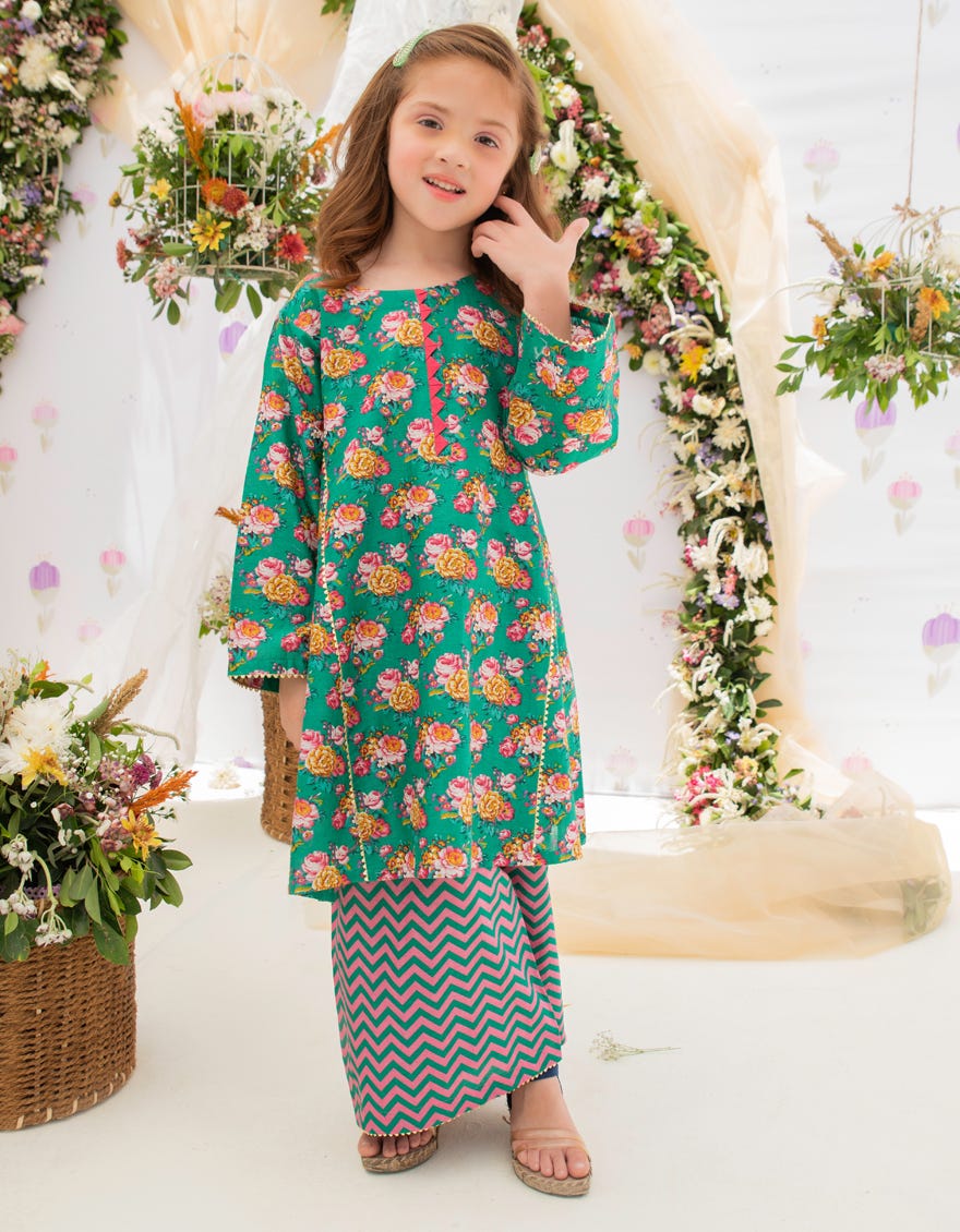 Lawn baby hotsell frock design 2018