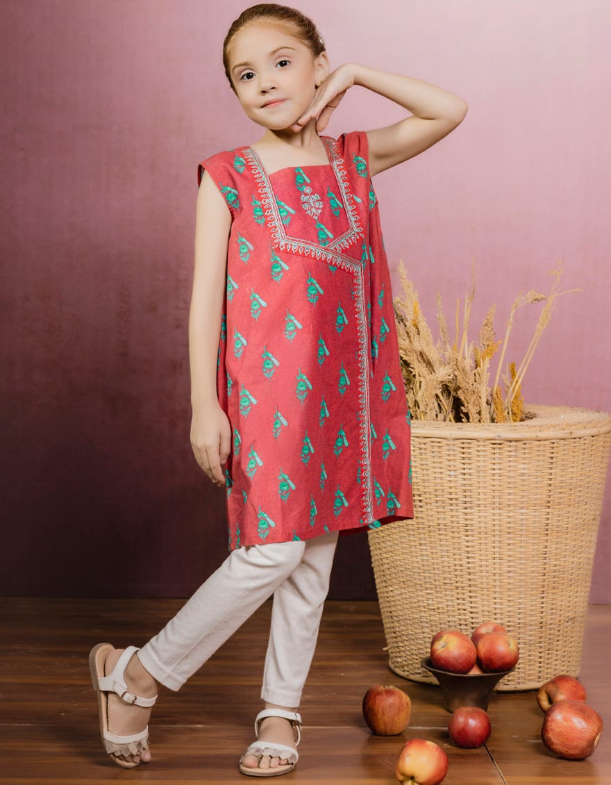 Girl lawn dress design clearance